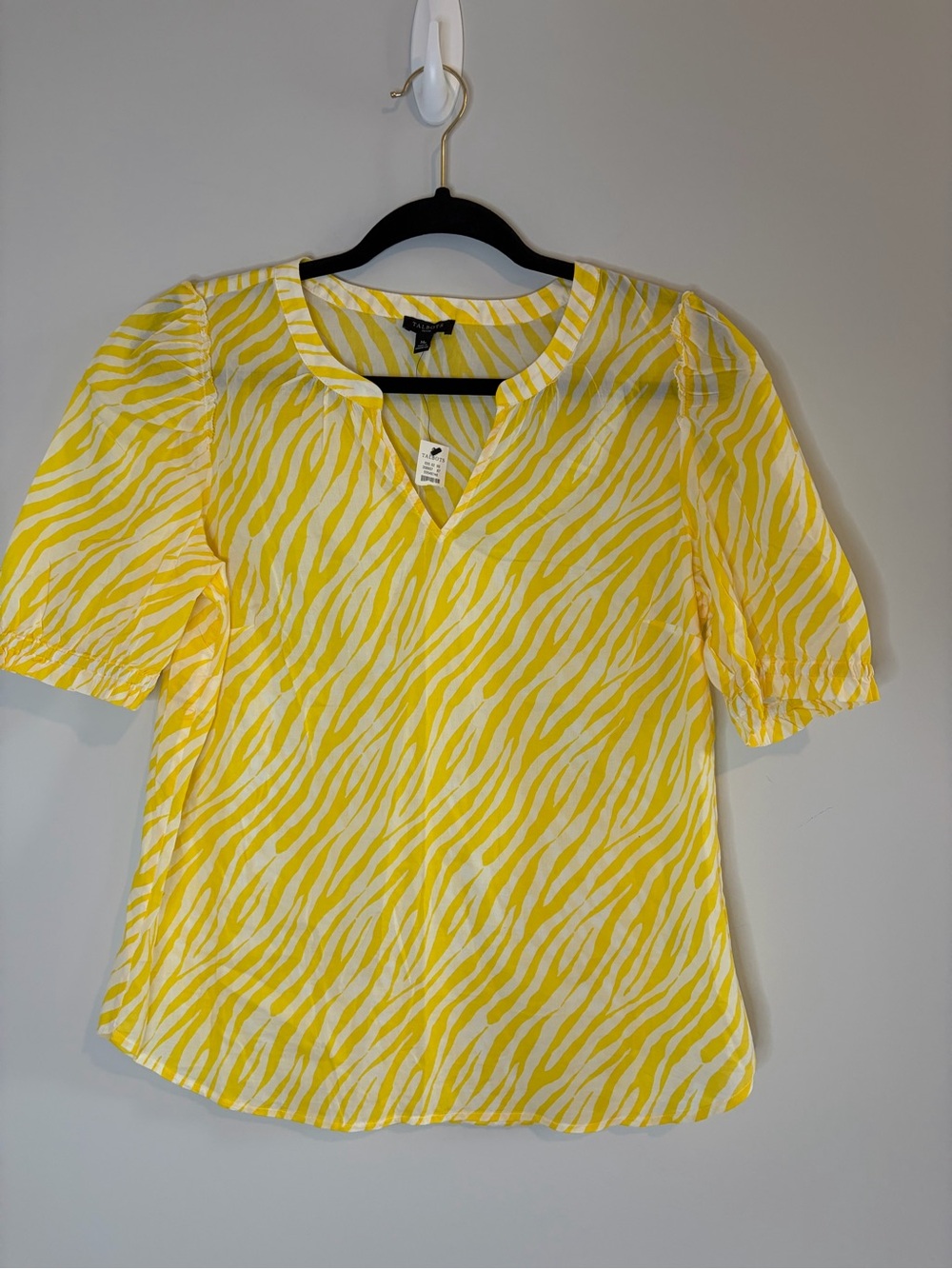 Talbots Yellow & White Zebra-Print VNeck Top NWT Medium P